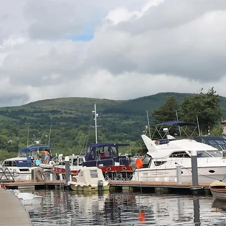 Bed & Breakfast Blossom Hill 4*