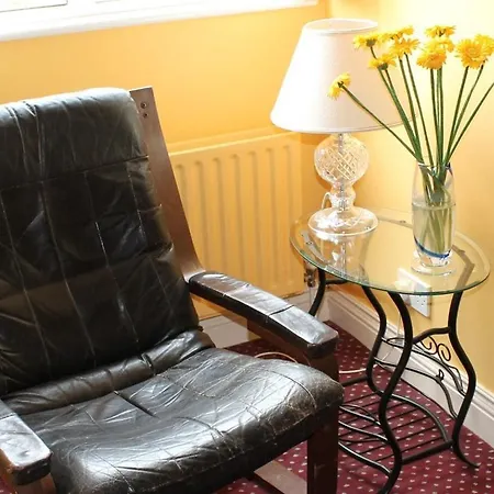 Blossom Hill Couette-café 4*